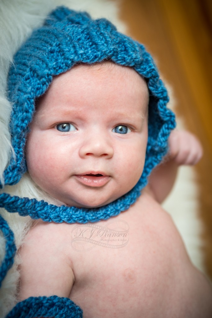 home newborn shoot with hat